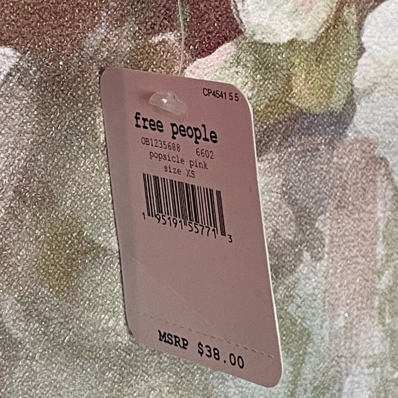 NWT!$38•Free People Movement•Cropped Tank Top•XS - Picture 2 of 7